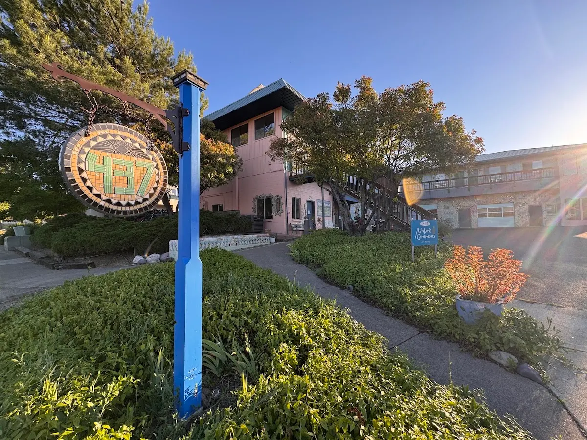Ashland Commons Hostel