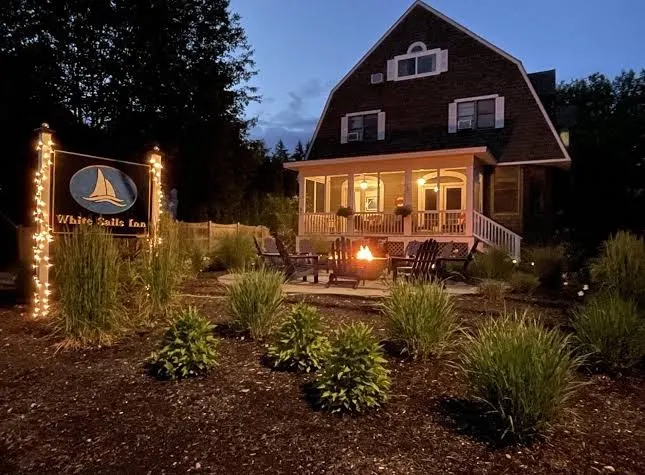 White Sails Inn