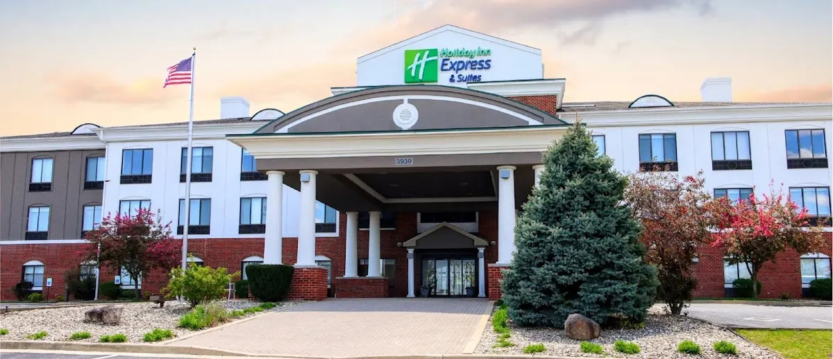 Holiday Inn Express & Suites Logansport by IHG