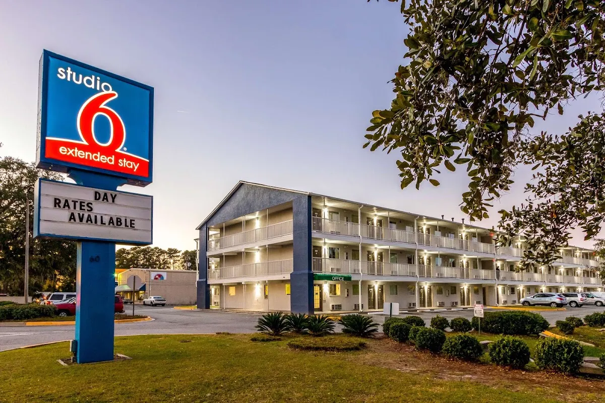 Studio 6 Extended Stay - Savannah, GA