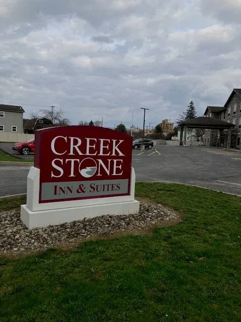 Creekstone Inn & Suites - St. Marys