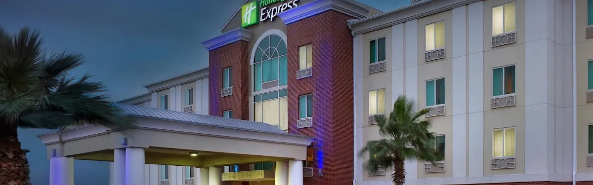 Holiday Inn Express & Suites San Antonio West-Seaworld Area by IHG