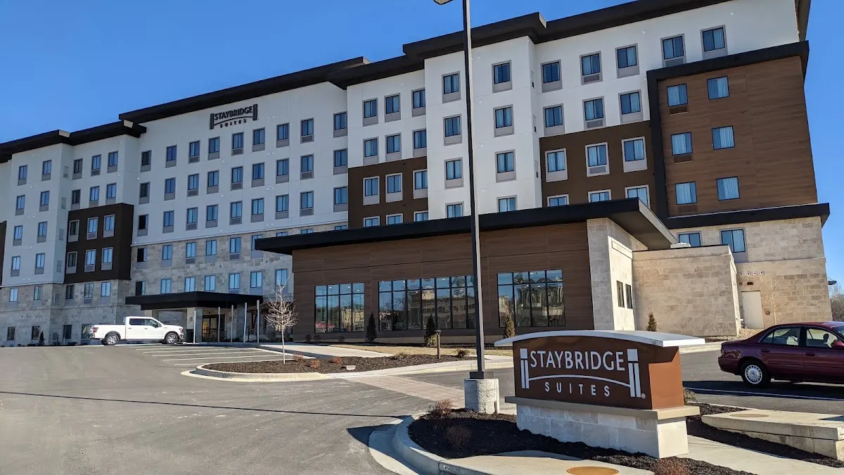 Staybridge Suites Overland Park-Kansas City Area by IHG