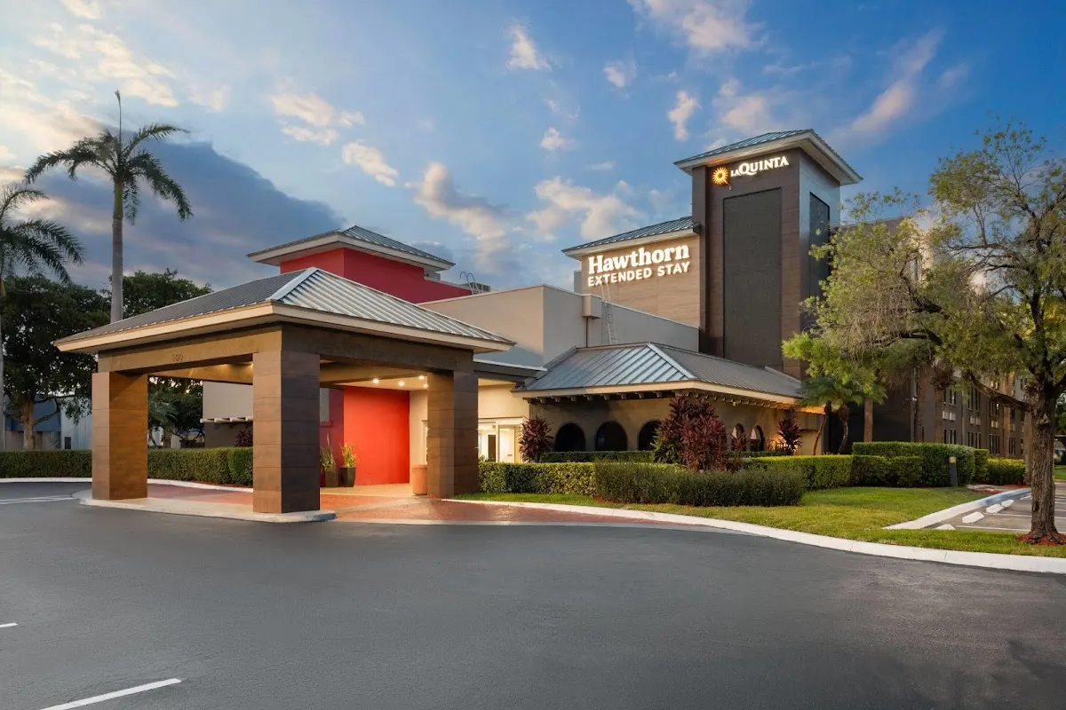 Hawthorn Extended Stay by Wyndham Ft Lauderdale Cypress Crk