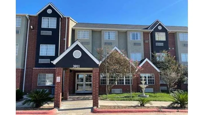 Super 8 by Wyndham San Antonio Downtown NE