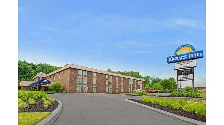 Days Inn by Wyndham East Windsor/Hightstown