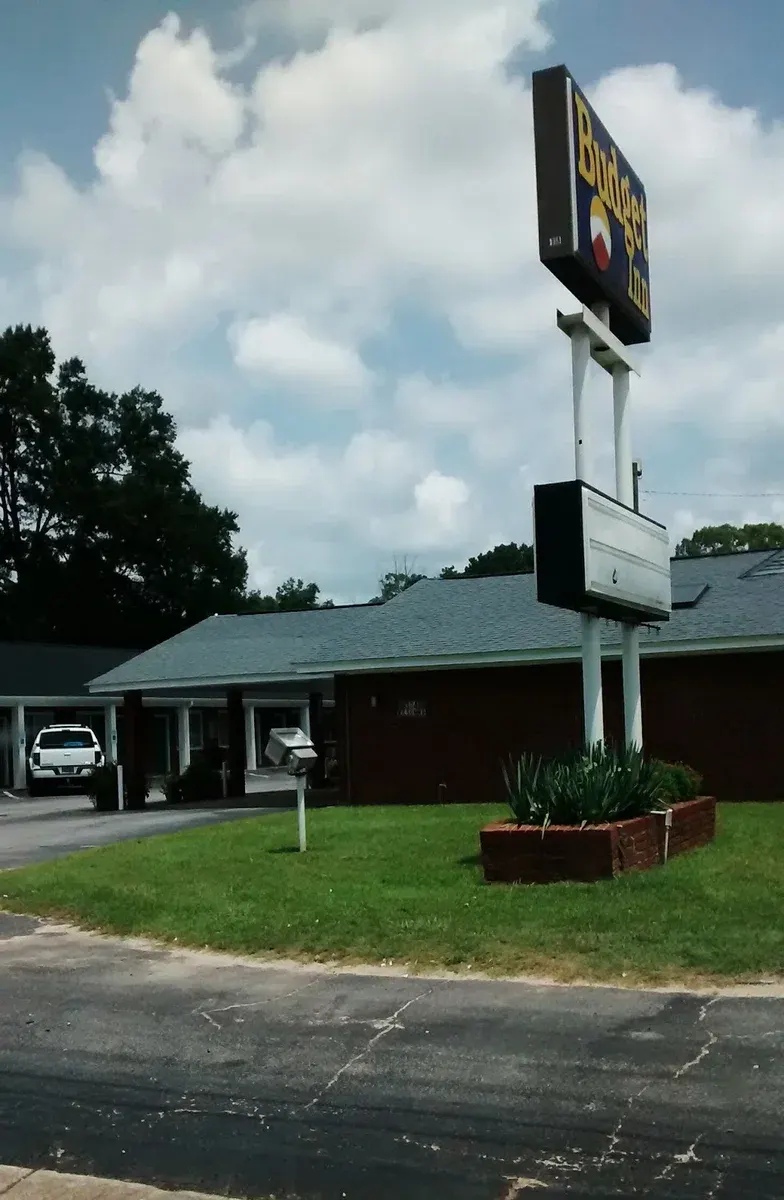 Budget Inn