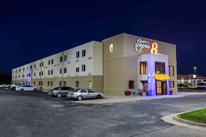 Coratel Inn and Suites By Jasper Wichita North
