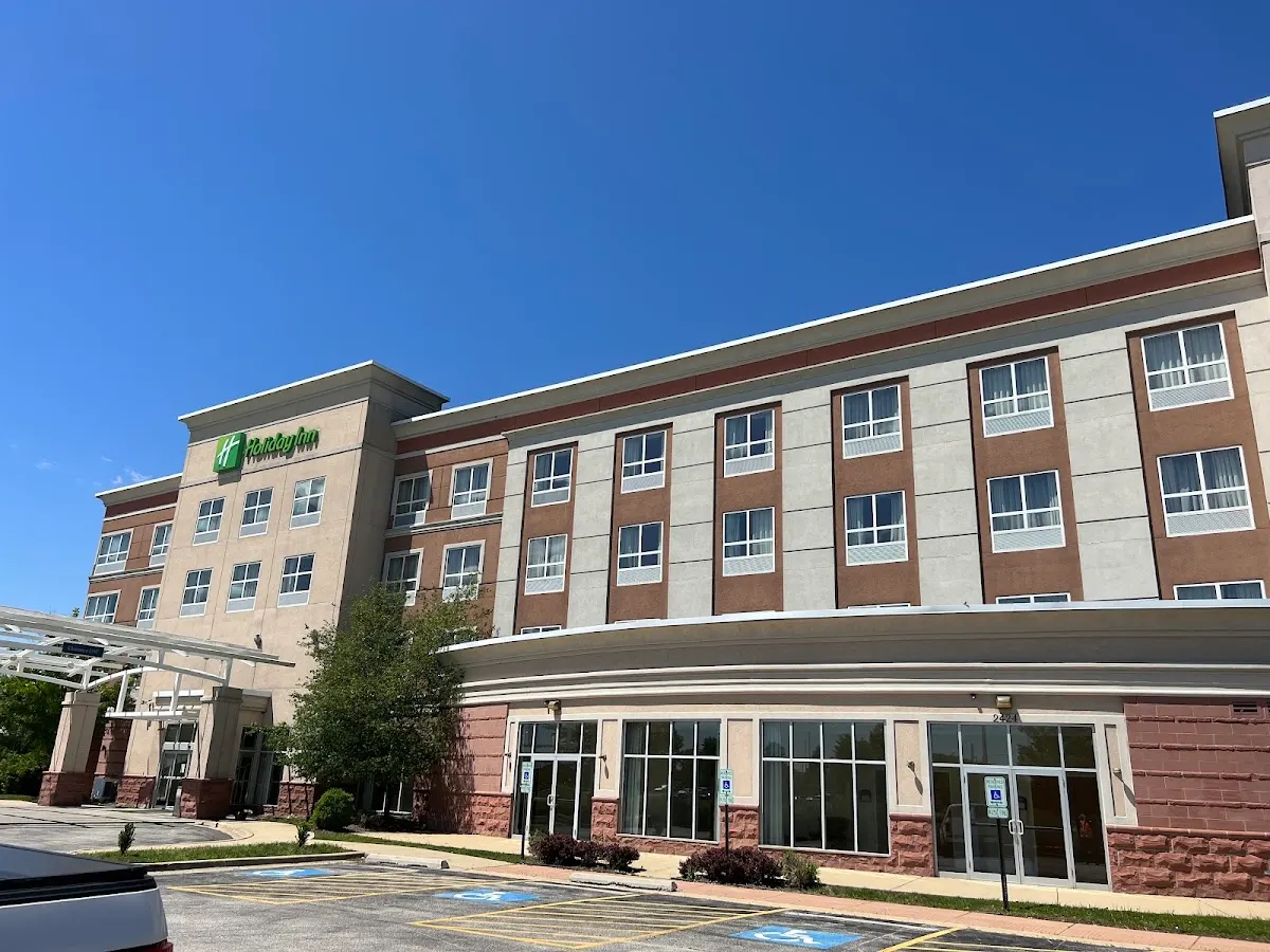 Holiday Inn Aurora North- Naperville, an IHG Hotel