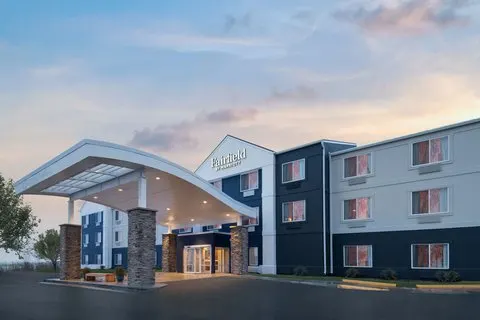 Fairfield by Marriott Inn & Suites Kansas City Airport