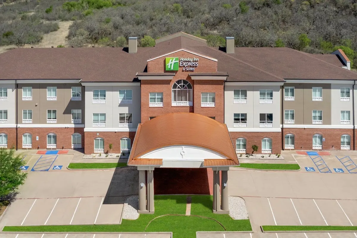 Holiday Inn Express & Suites Graham by IHG