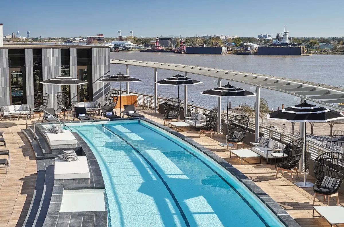Four Seasons Hotel New Orleans