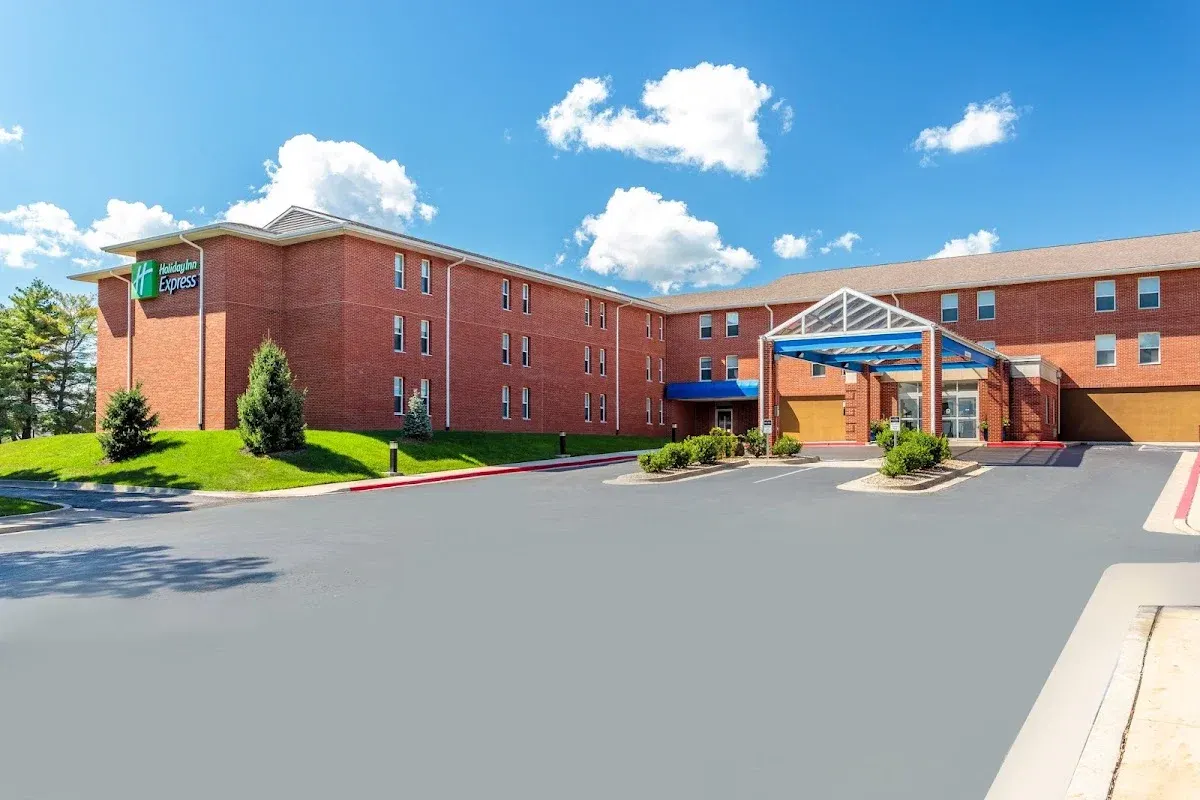 Holiday Inn Express Hoge Hall