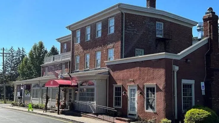 Publick House Hotel
