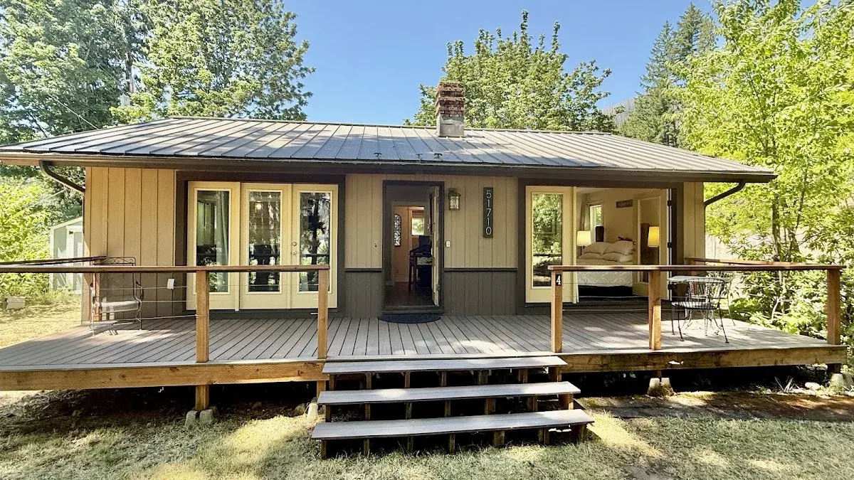 McKenzie River Mountain Resort