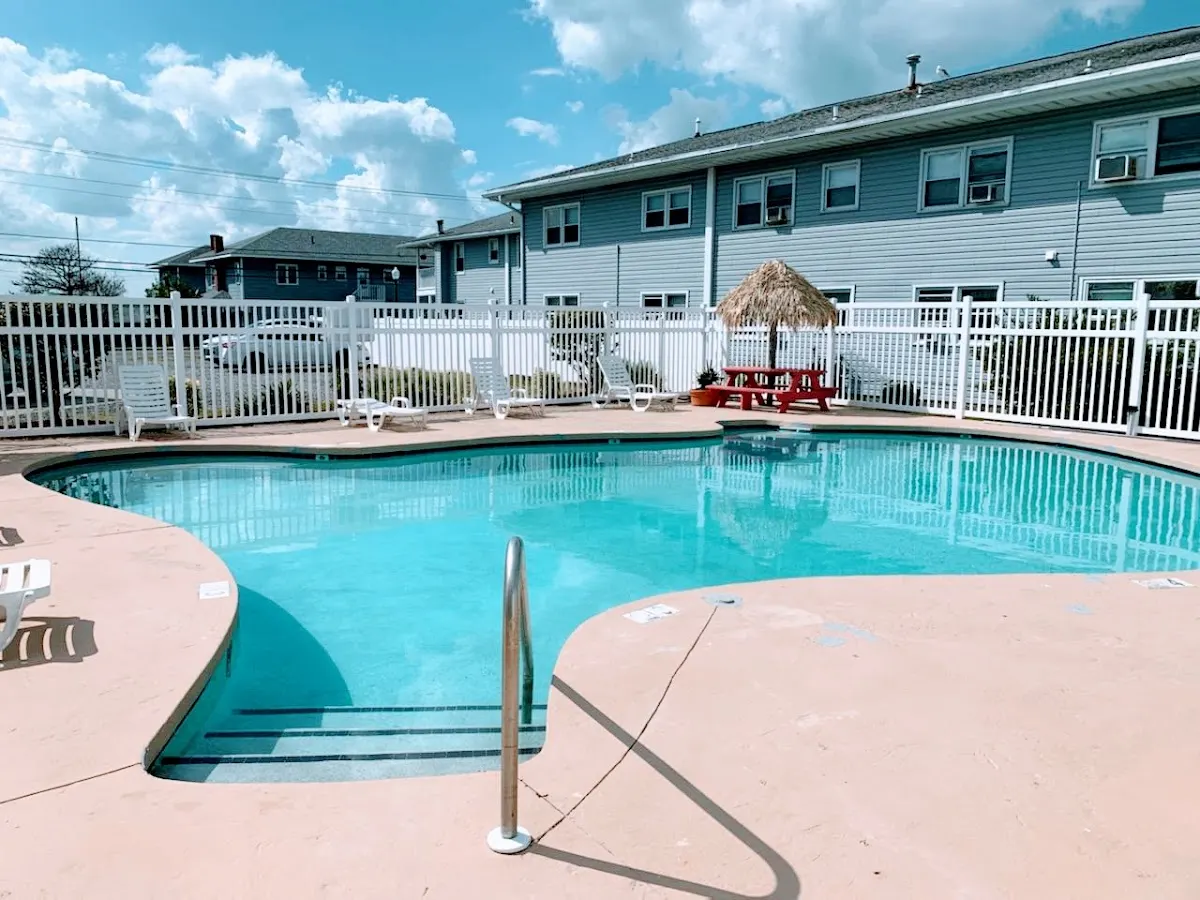 Blue Wave Inn