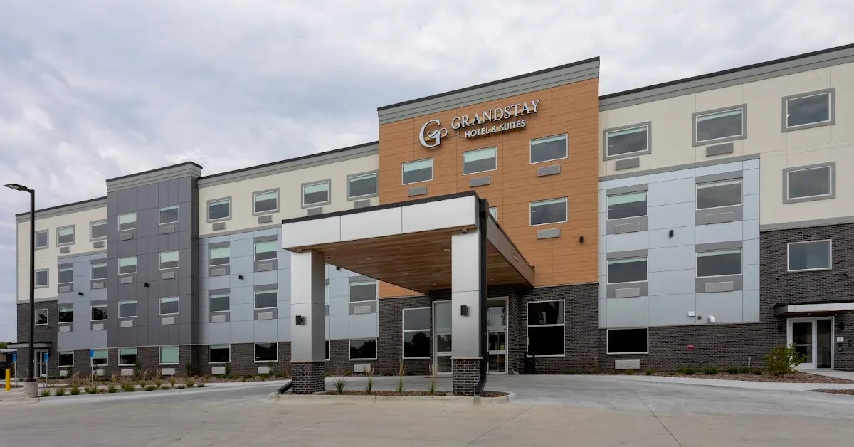 GrandStay Hotel & Suites Johnston-Des Moines