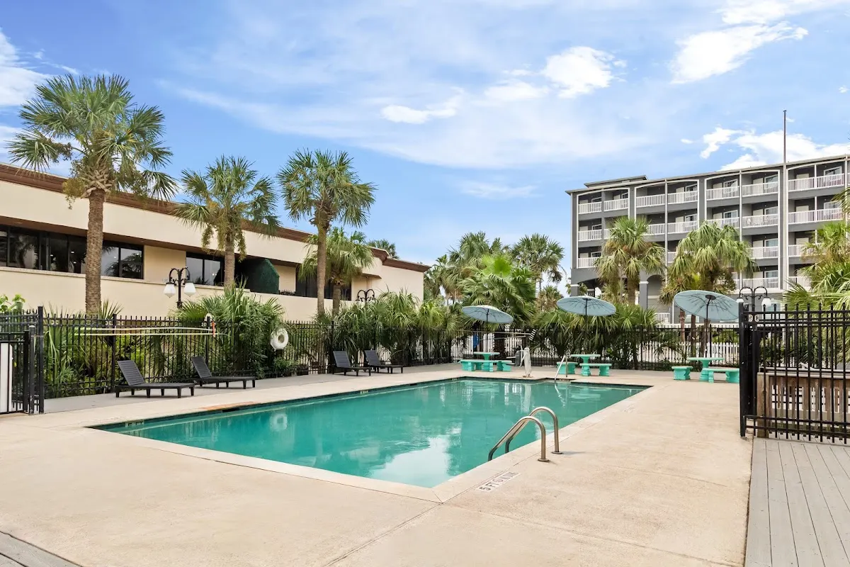 Beachfront Palms Resort Galveston, an Ascend Collection Hotel