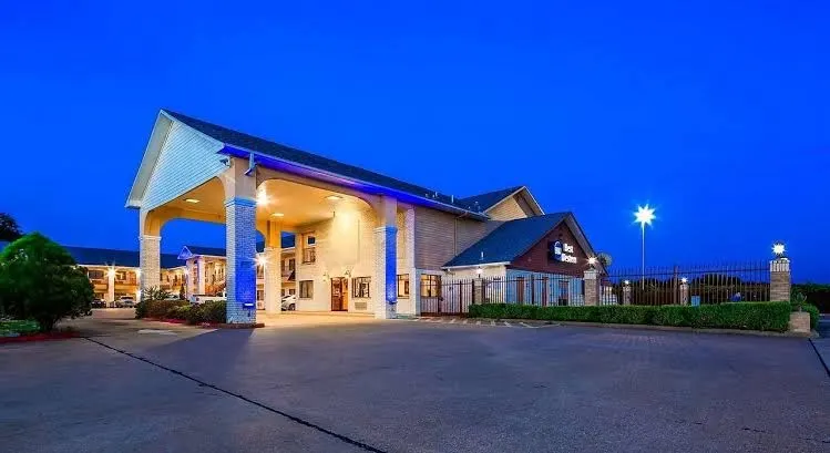 Days Inn by Wyndham Navasota