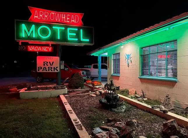 Arrowhead Motel & RV Park