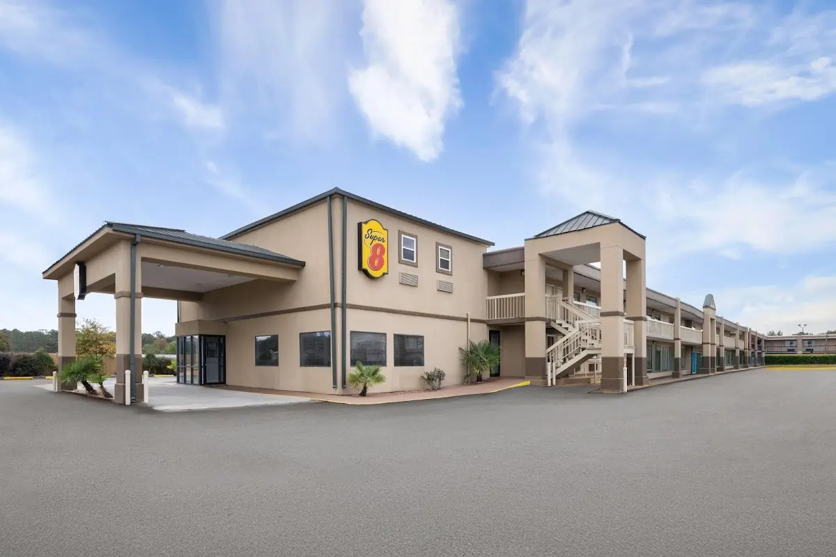 Super 8 by Wyndham Macon West