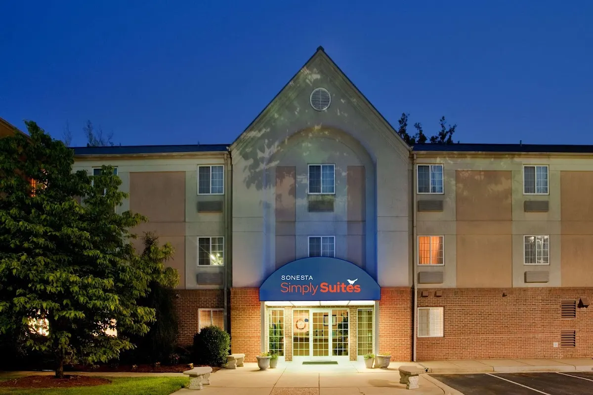 Sonesta Simply Suites Hampton Coliseum