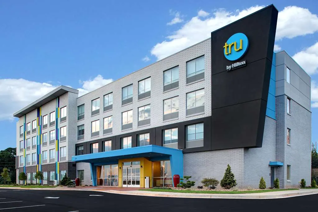 Tru by Hilton Lithia Springs