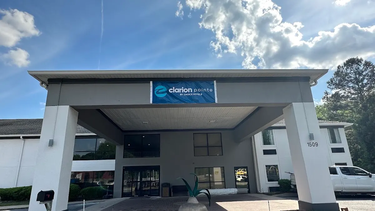 Clarion Pointe Vidalia - Lyons West