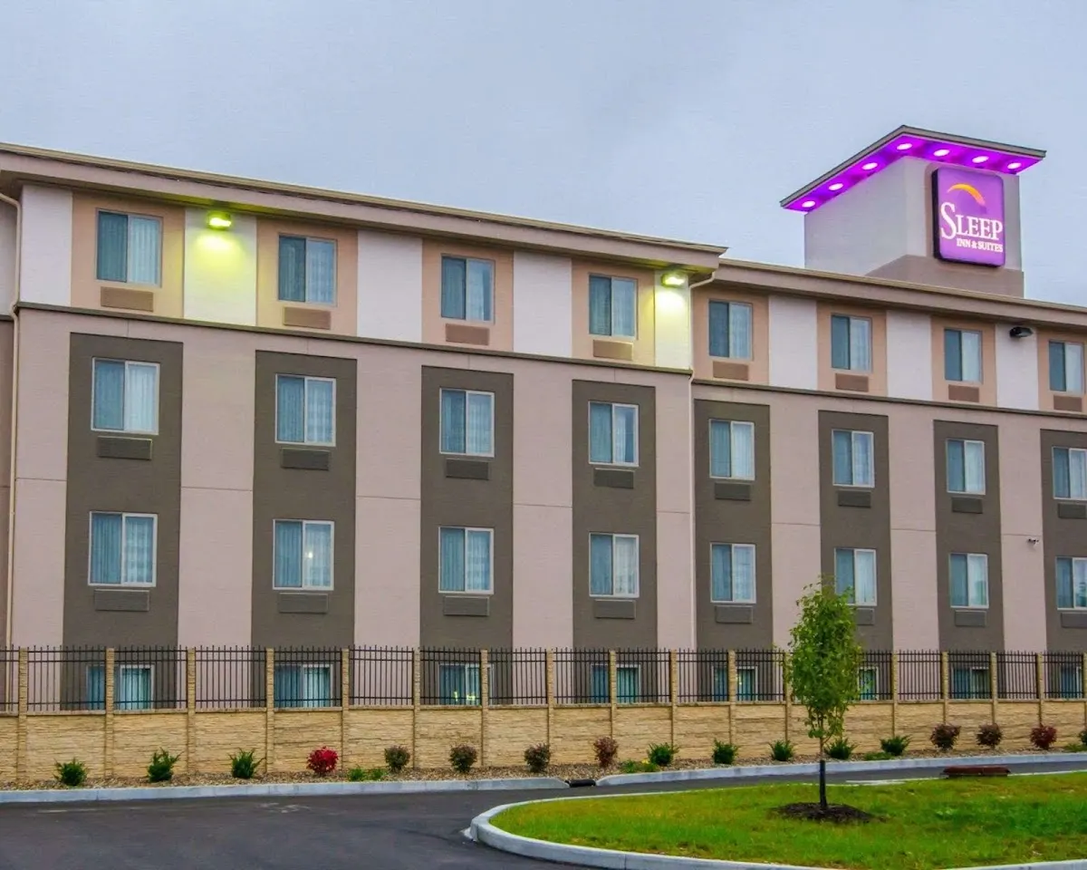 Sleep Inn & Suites And Conference Center Downtown
