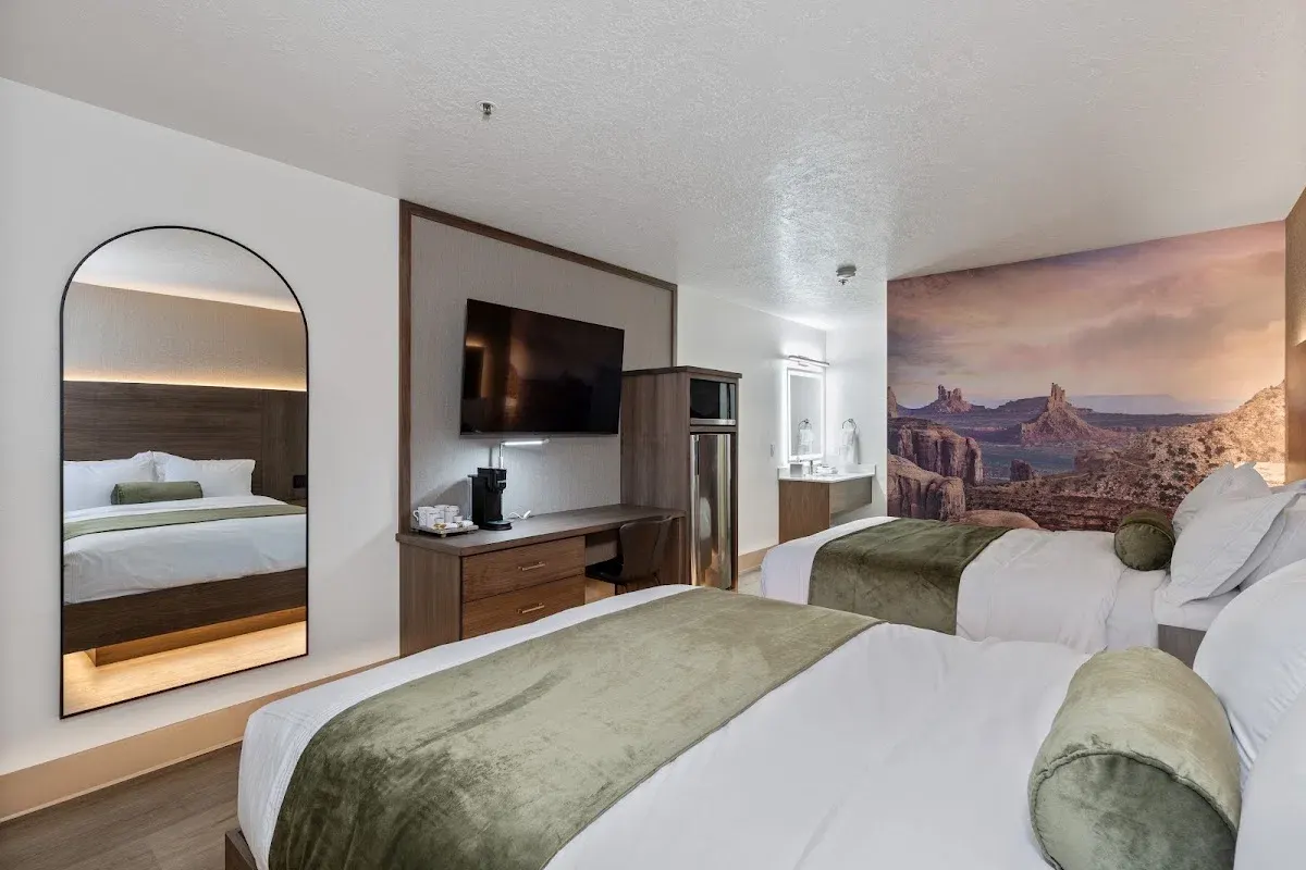 Zion Promenade Hotel