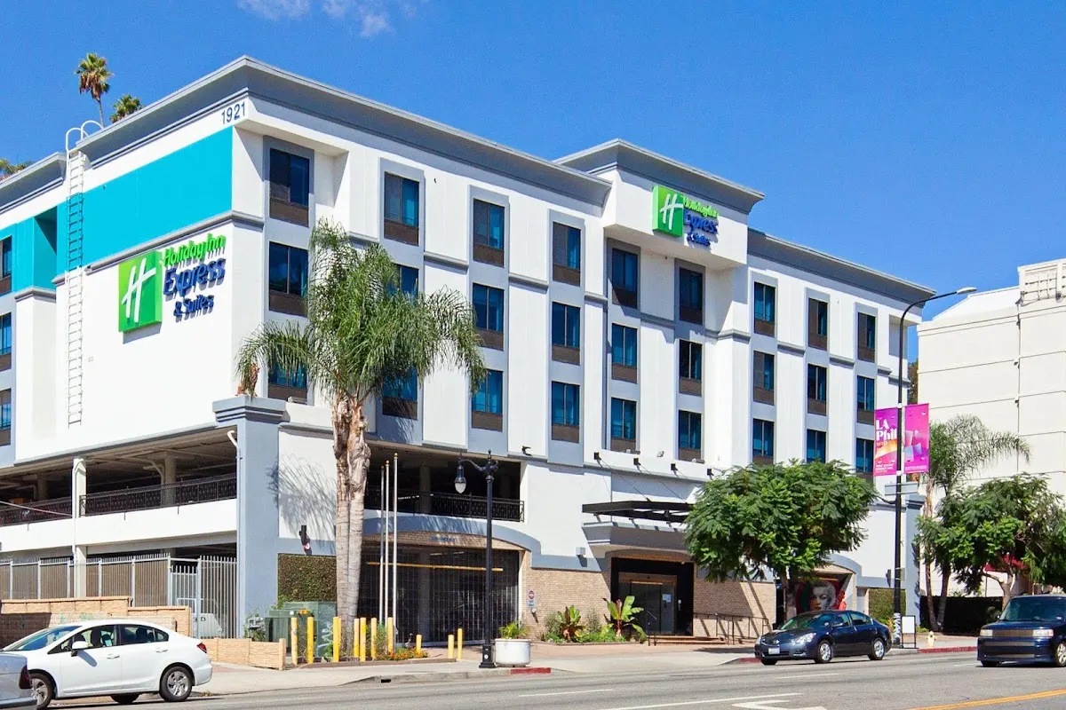 Holiday Inn Express & Suites Hollywood Walk of Fame by IHG