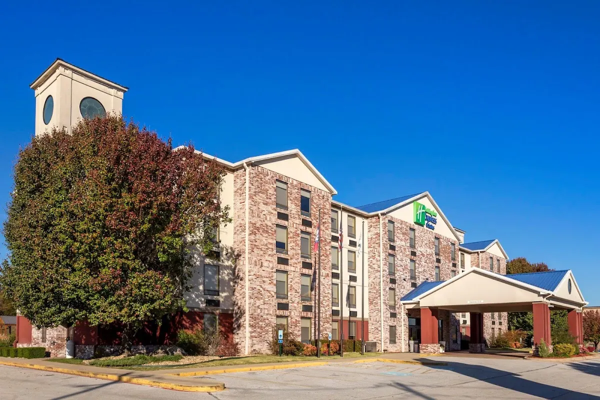 Holiday Inn Express & Suites Harrison by IHG