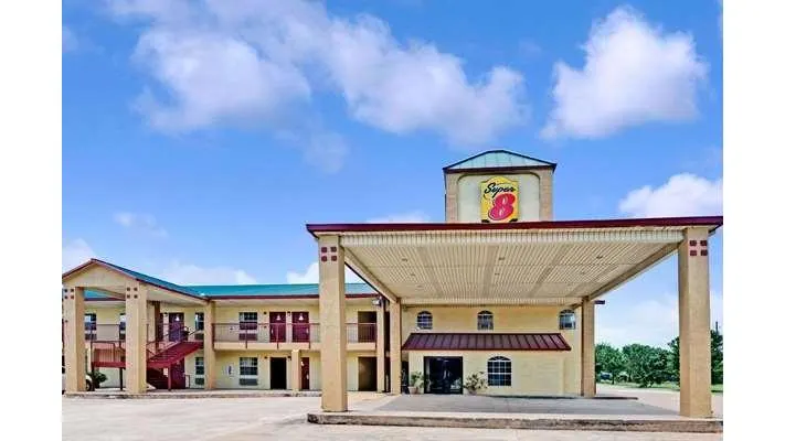 Super 8 by Wyndham Dallas South