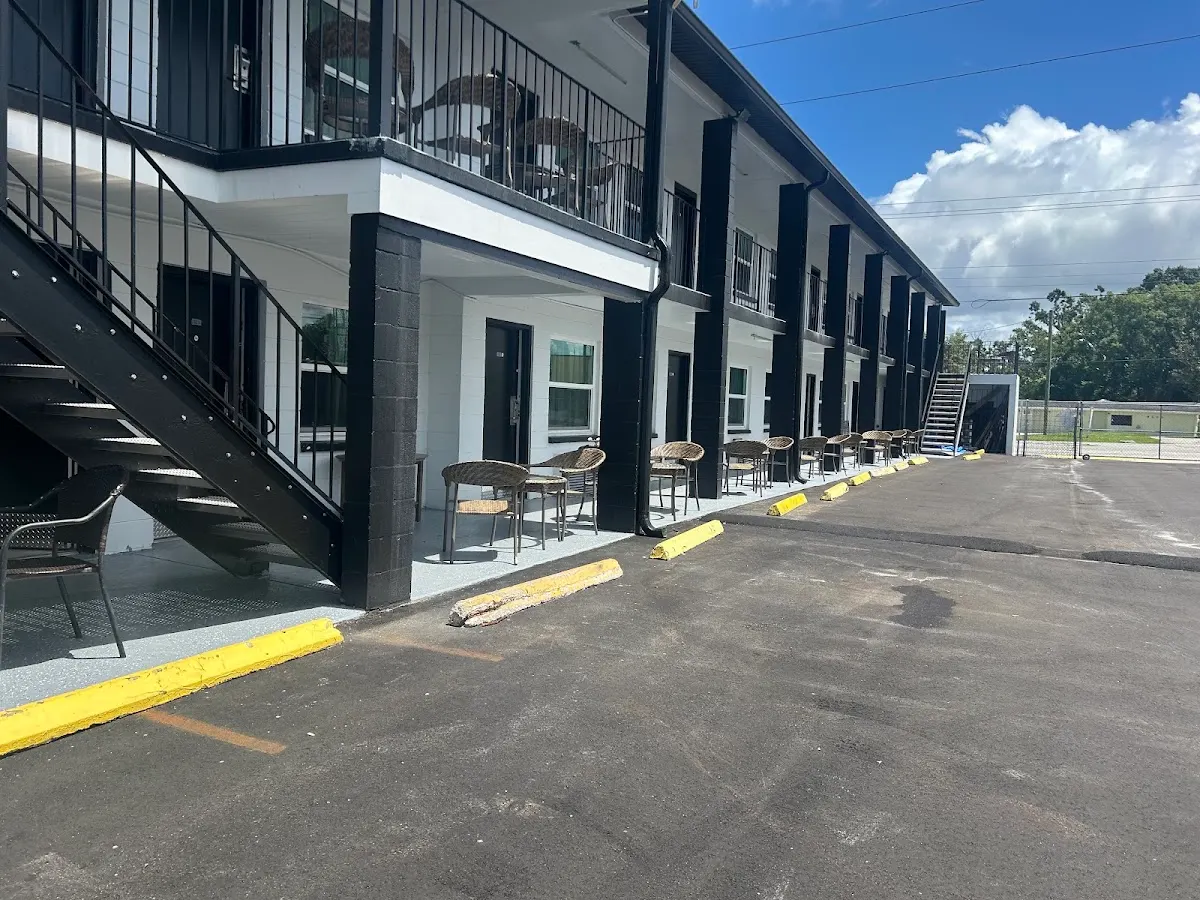 Garden View Motel
