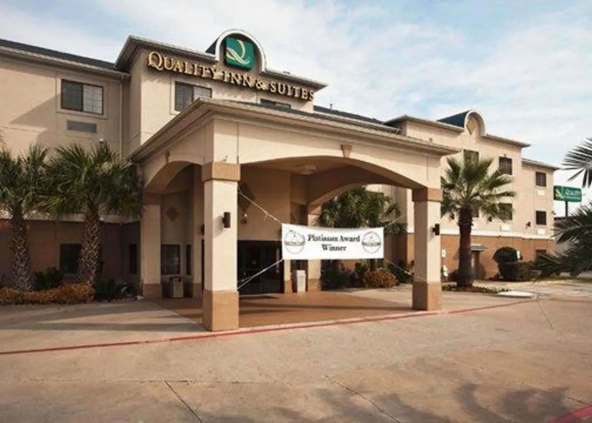 Quality Inn & Suites Near University