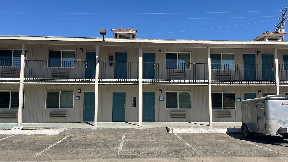 Citrus Inn & Suites