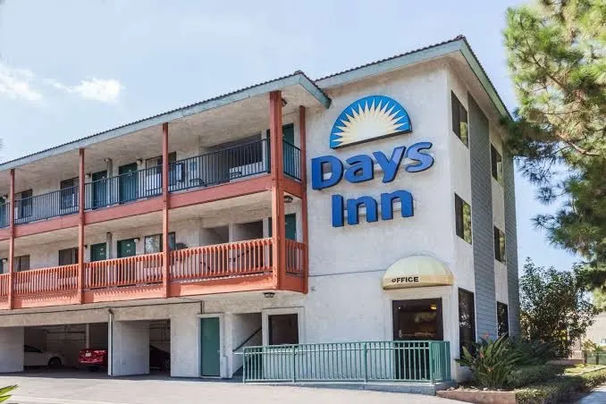 Grand Park Inn