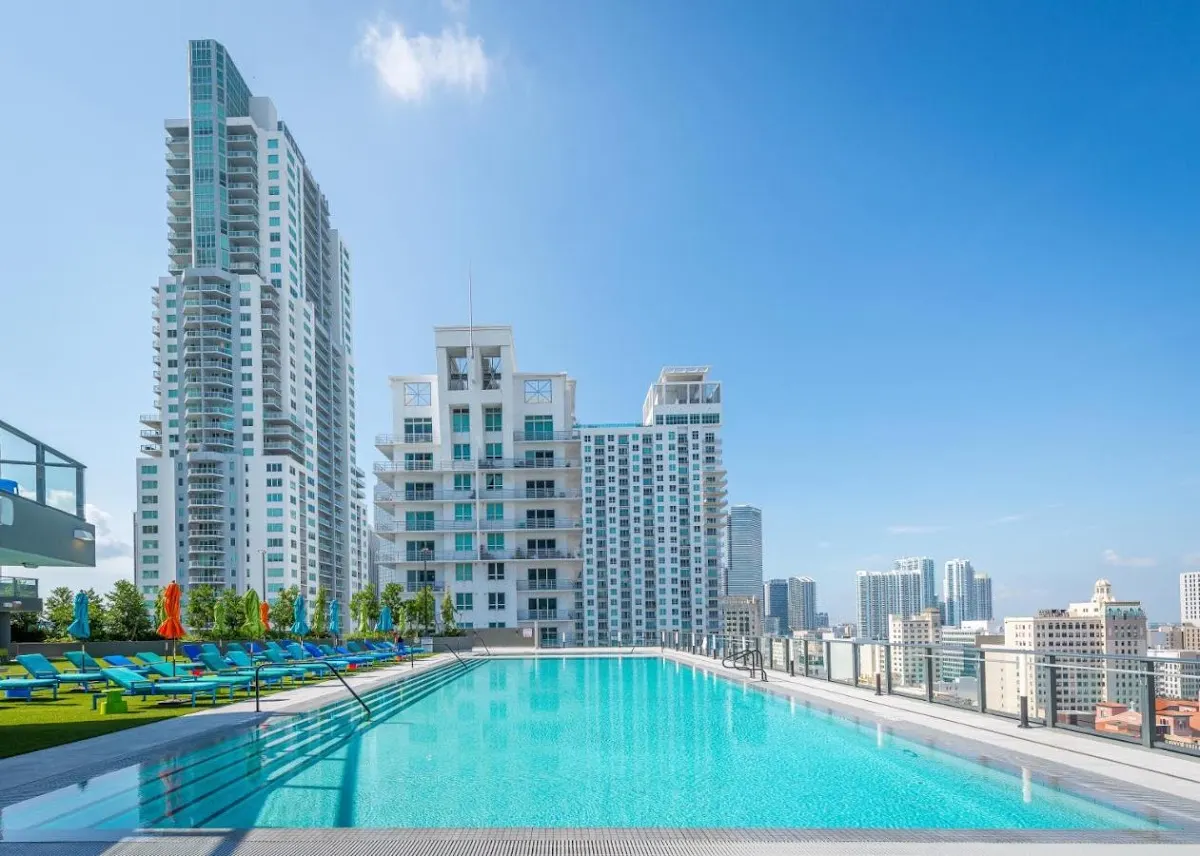 Breezy Stays Luxury Residences