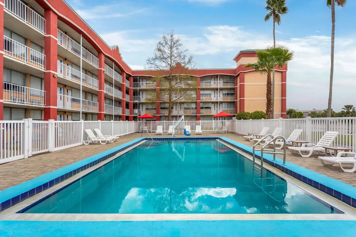 Baymont by Wyndham Orlando North Millenia
