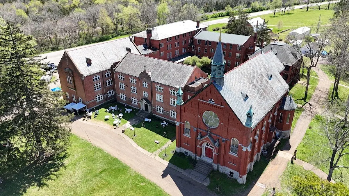 Arcadia Academy Bed & Breakfast