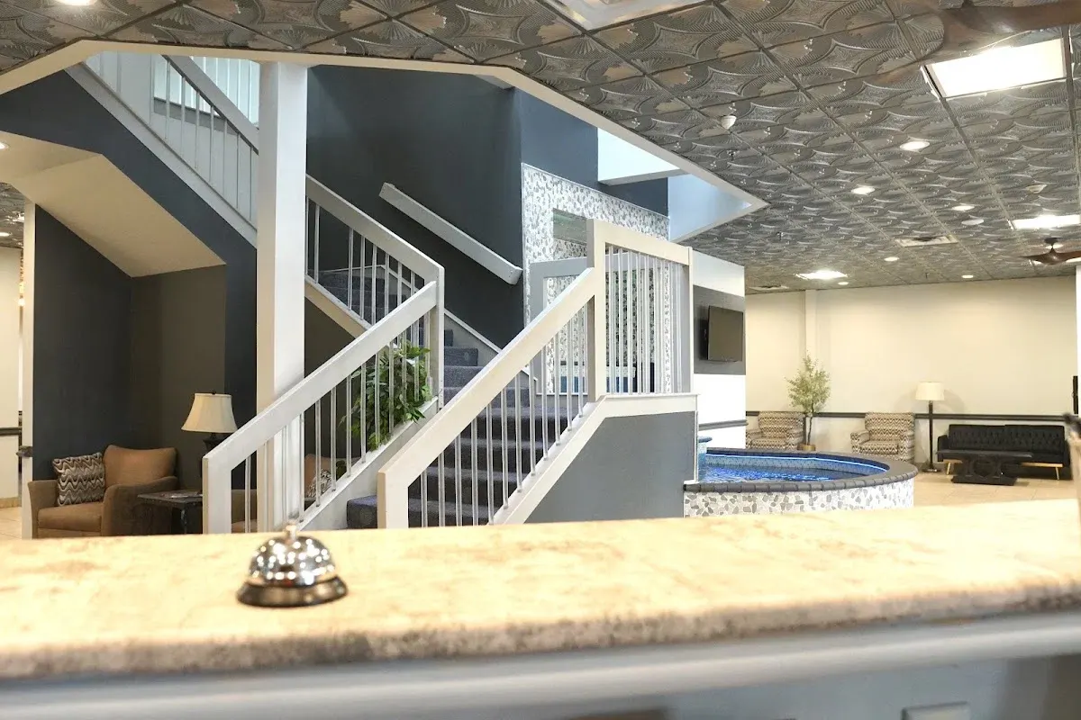 American Inn & Suites Waterford