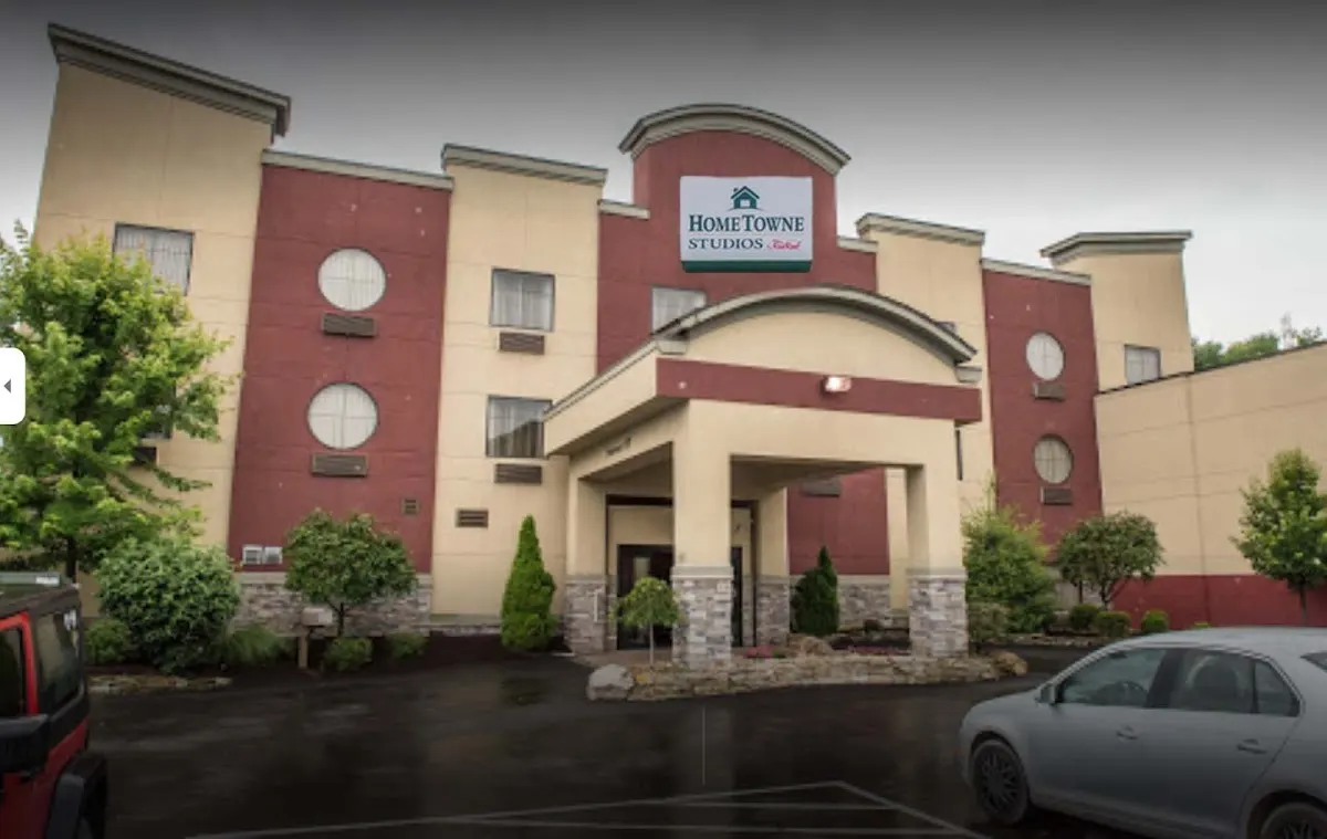 HomeTowne Studios & Suites Washington