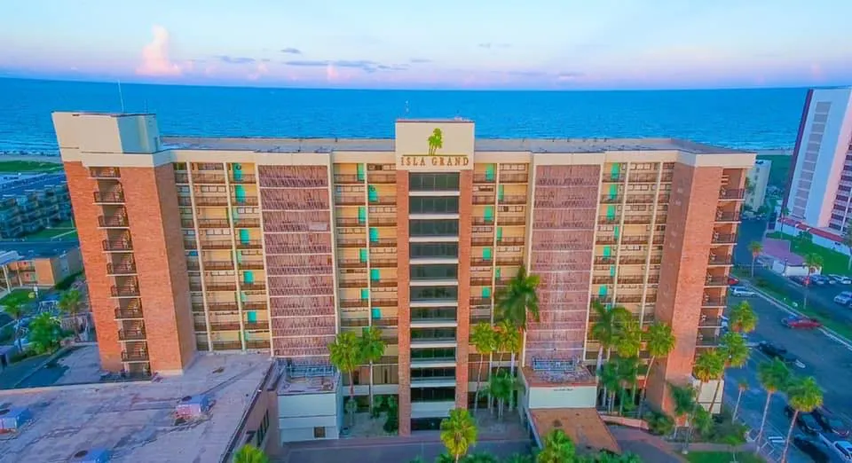 Isla Grand Beach Resort