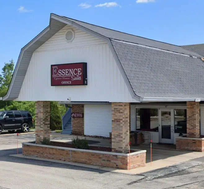 Essence Suites