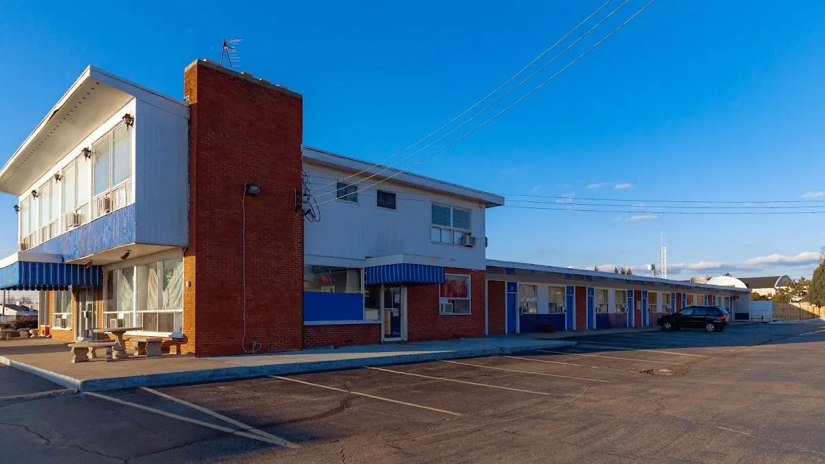Red Horse Motel