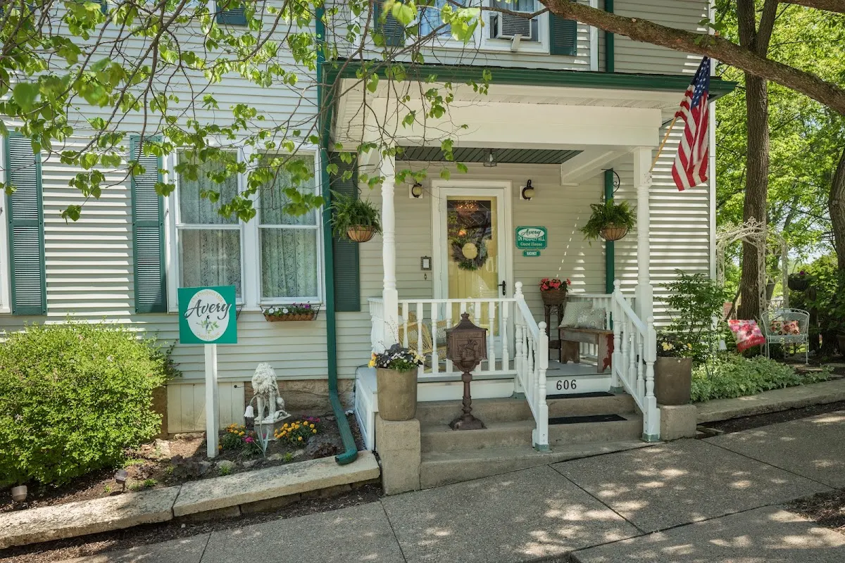 Avery House Bed & Breakfast