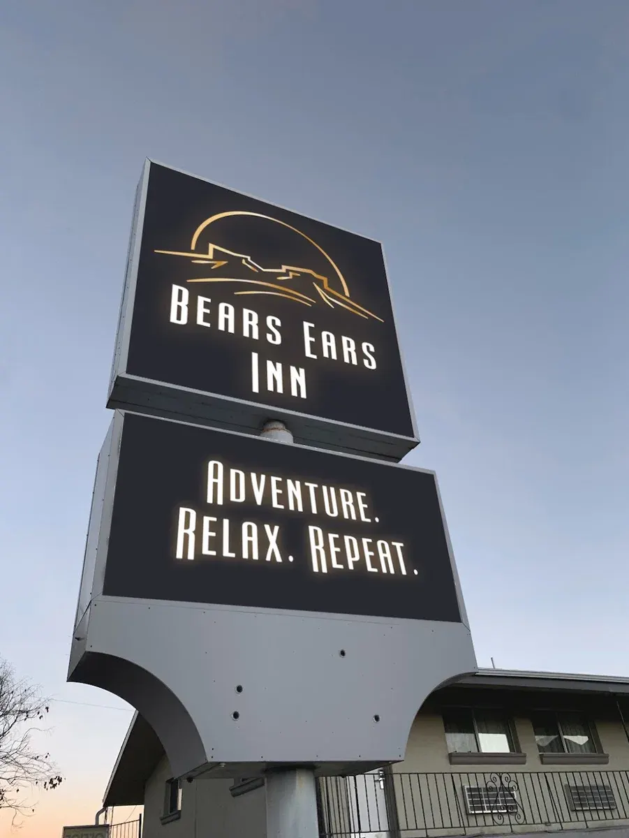 Bears Ears Inn