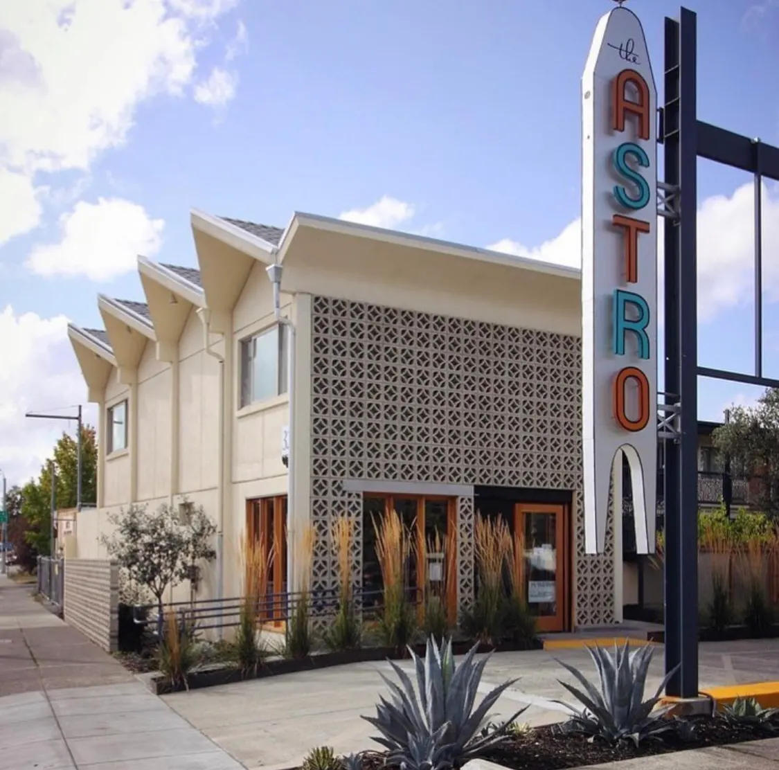Astro Motel
