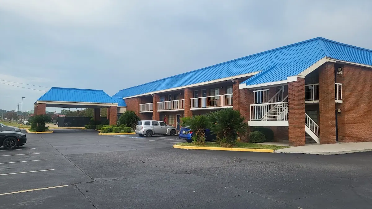 Motel 6 Montgomery, AL - Coliseum