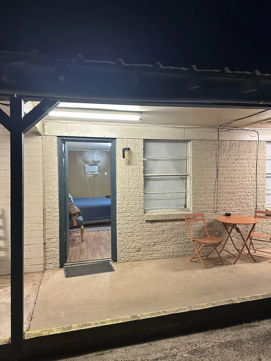 Canton Motel